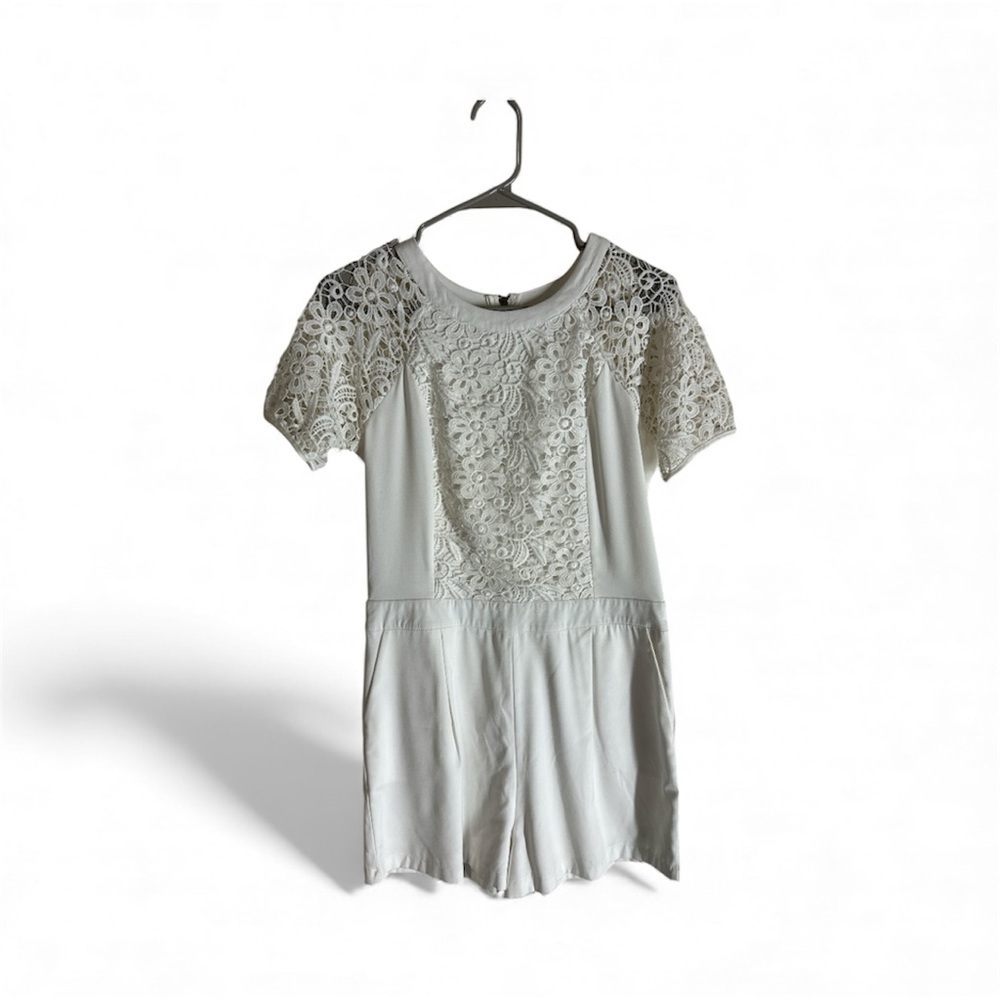 White Lace Short Sleeve Romper - Picture 2 of 8